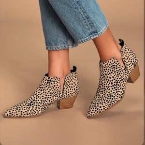 Lulu’s Cheetah Print Ankle Booties